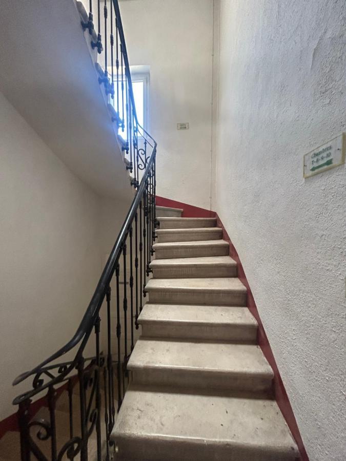 Le Patio De Fabio Otel Bollène Dış mekan fotoğraf